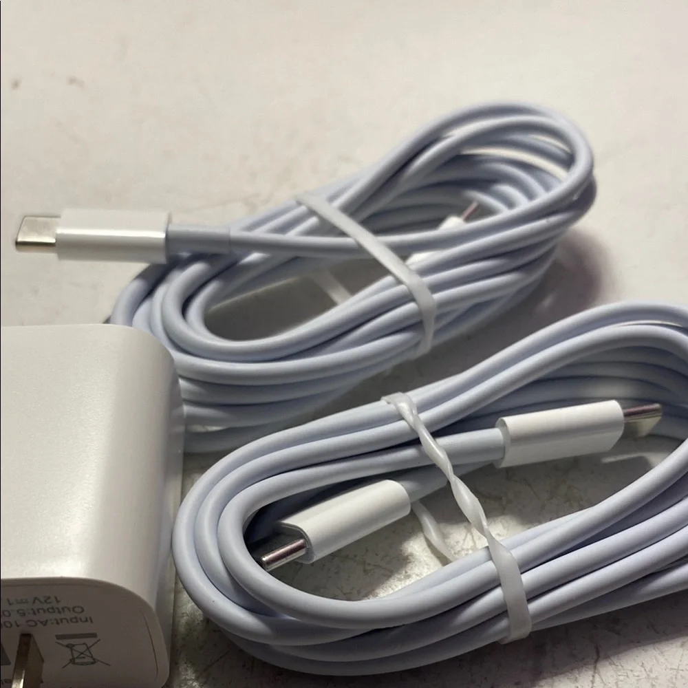 White iPhone Charger 2 wires n 2 charger ports